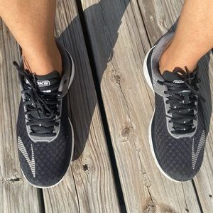 Brooks PureFlow6 Black Running Shoe | Medium B 10